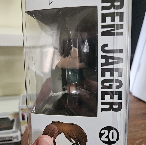 Eren Jaeger Funko Pop - Picture 3 of 6